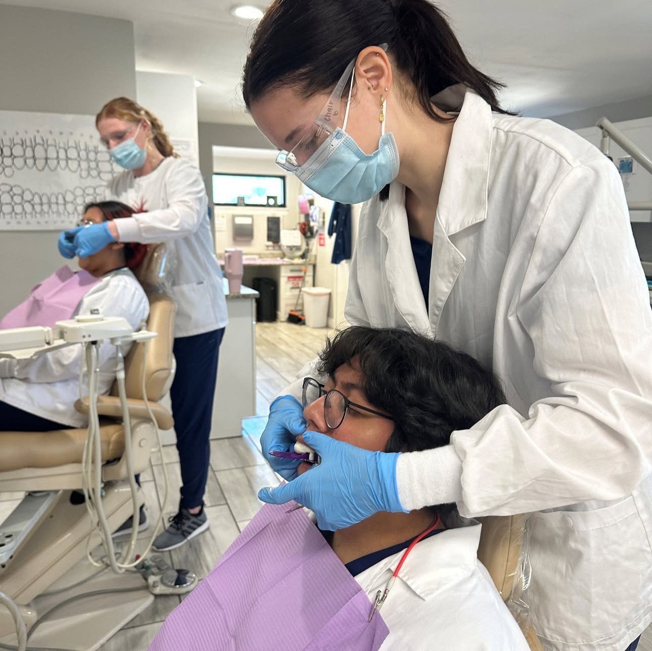 class pic for website2 Pic of Students Working